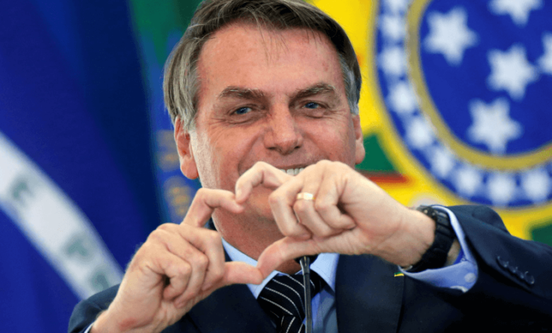 Perseguição política consagra Bolsonaro - se torna uma personalidade Imortal